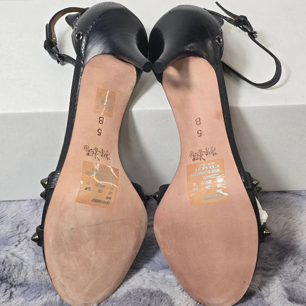NWB Coach May Polished Pebble‎ Black Studded Kitten Heel Sandals Women Size 5
